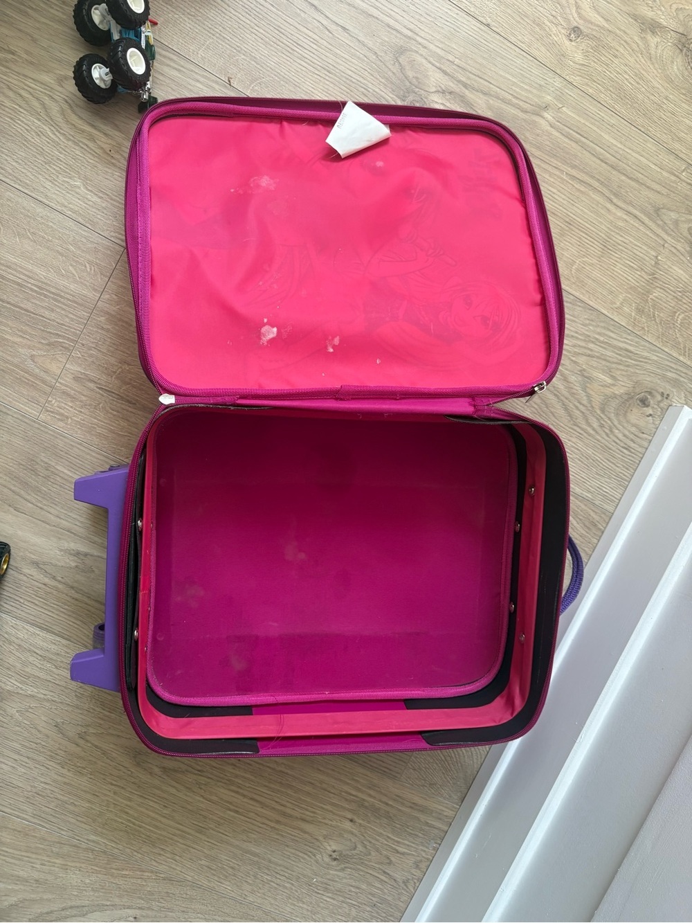 Bratz Rolling Suitcase Kids Travel Bag Pink Carry On Luggage Cute - Picture 4 of 4